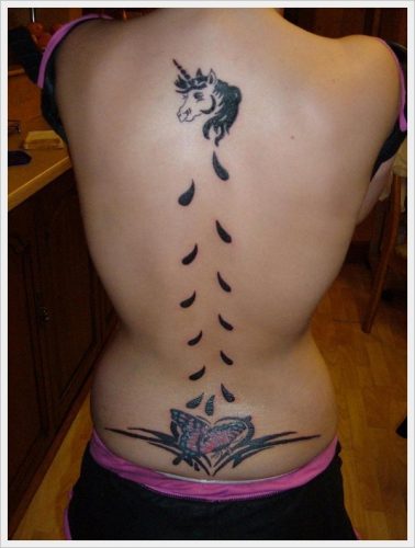 tatuajes para mujeres sexys en la espalda 18