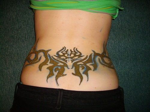 tatuajes en la espalda para mujeres11