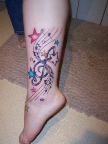 tatuajes-pequenos-de-notas-musicales-43