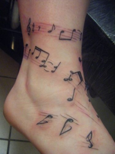 tatuajes-pequenos-de-notas-musicales-91